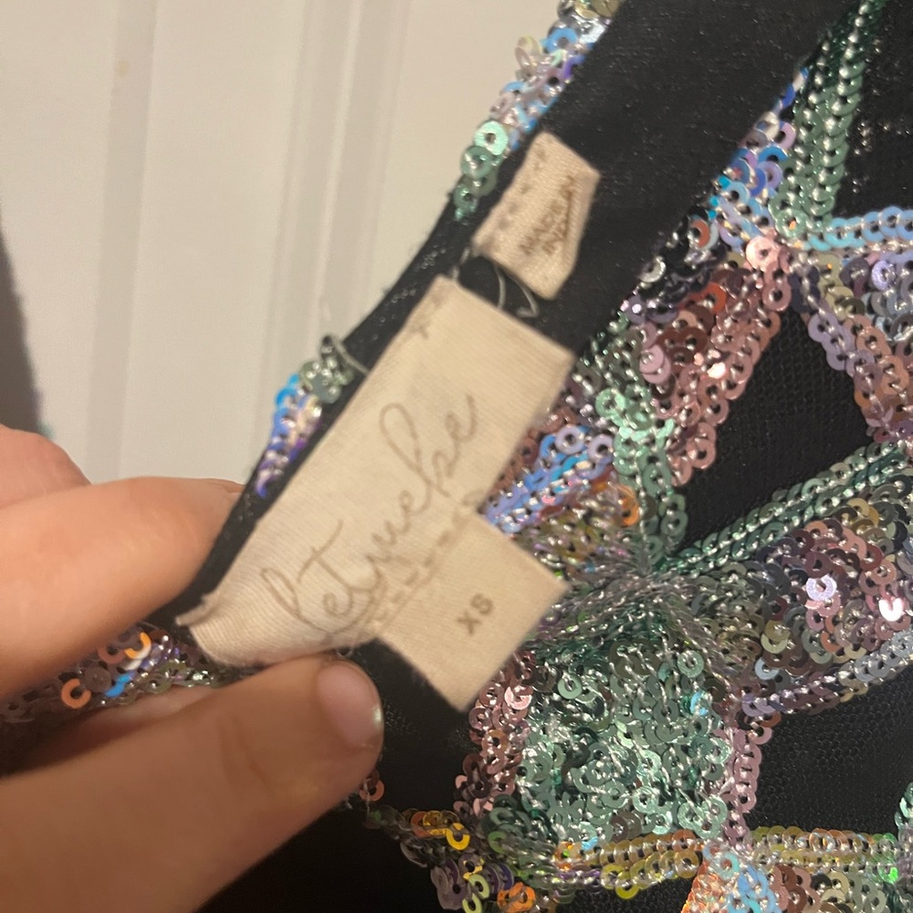 Elegant Long Sleeve Sequin Mosaic Dress - Picture 4 of 5